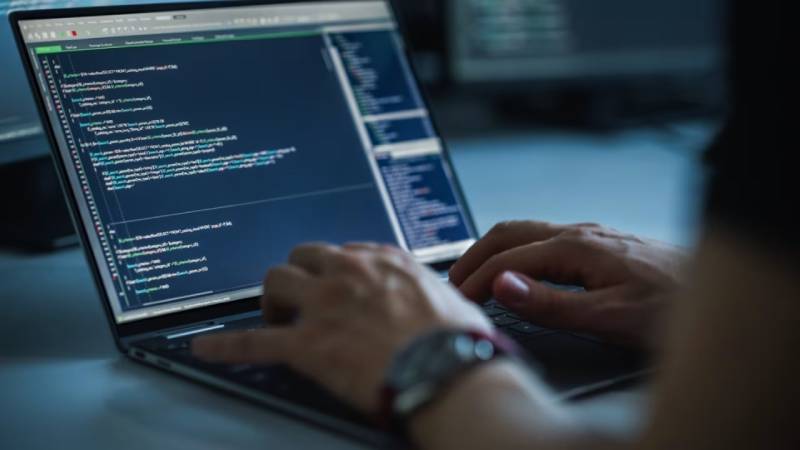零门槛交互革命：ERP系统可视化界面与自然语言处理的应用突破